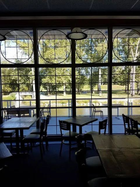 Smiths' Boathouse Restaurant