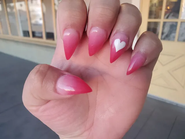 Lux Lounge Nails and Spa