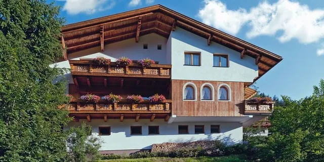 Apart - Ferienwohnungen Landhaus Schmid