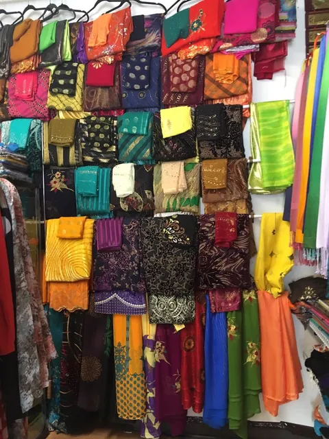 Kalsan Boutique/ Kaah Express