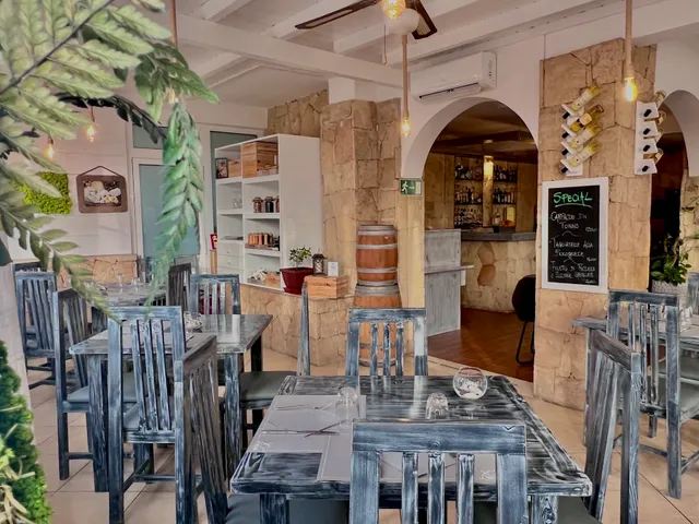 La Trattoria, café & Italian restaurant in Cape Verde