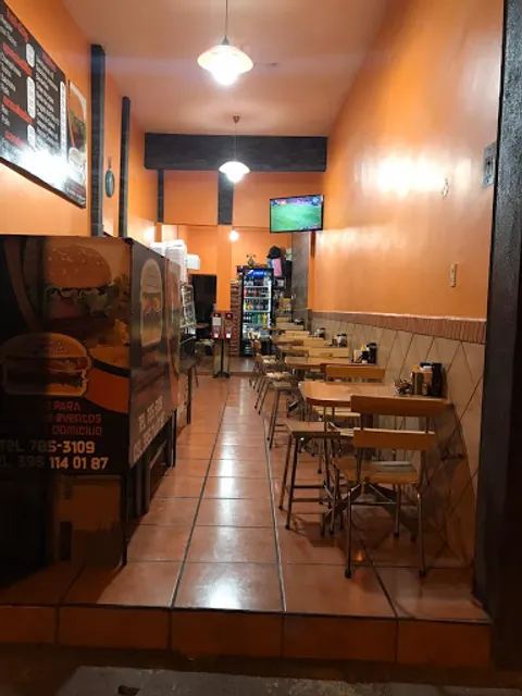 La Casa De La Hamburguesa