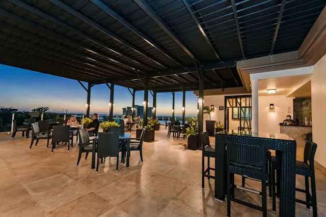 Rain | Restaurant & Rooftop Terrace