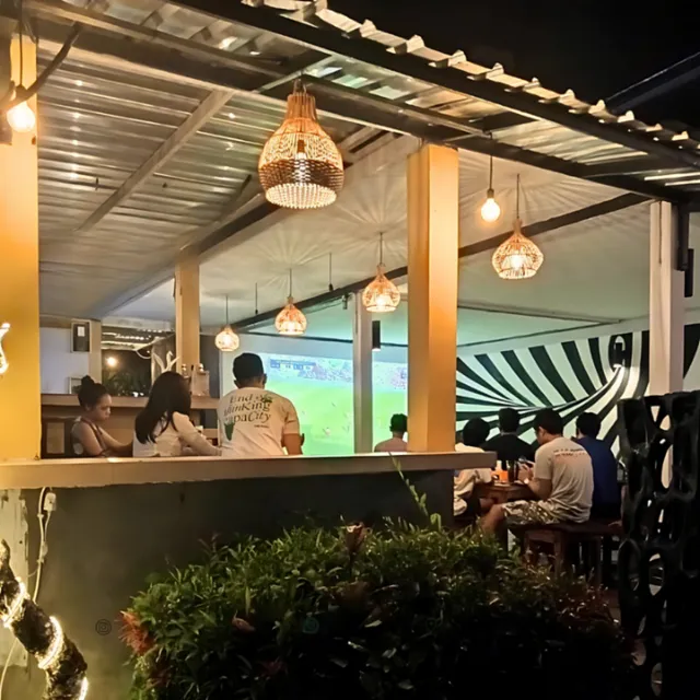 CaCuka Kitchen & Sports Bar