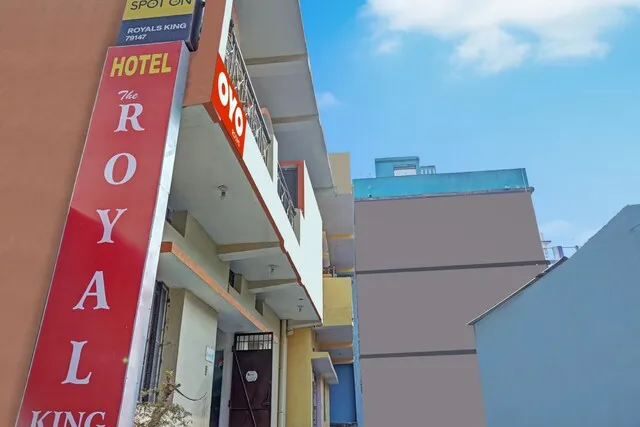 Hotel O The Royal King