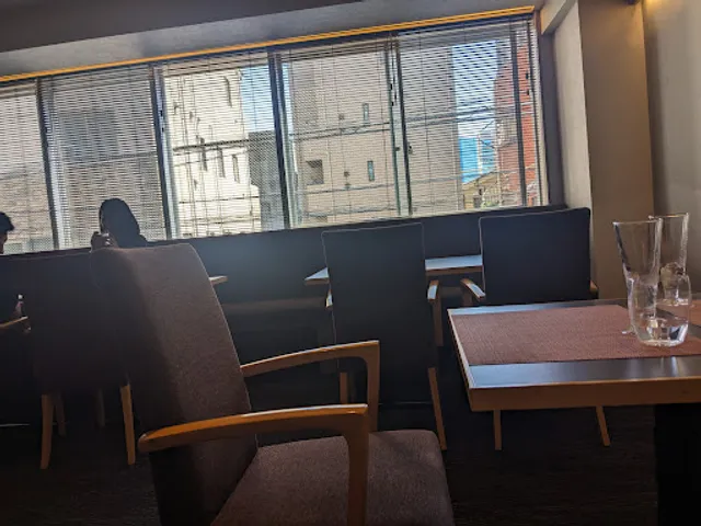 トラント.トロワ