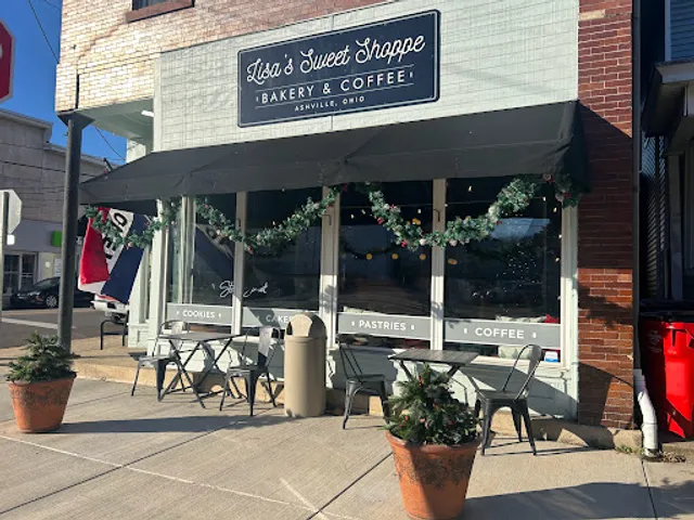 Lisa's Sweet Shoppe