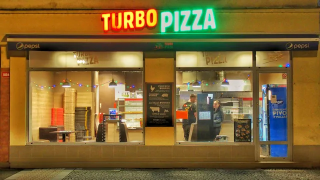 TURBO PIZZA Hradec Králové