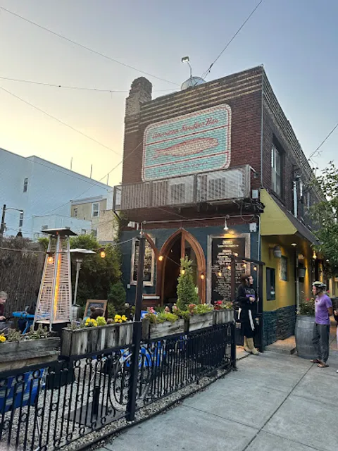 American Sardine Bar