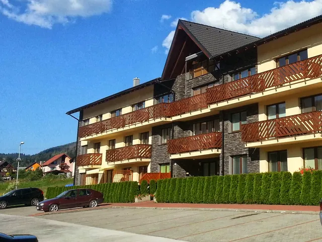Apartments Velka Raca, Oscadnica