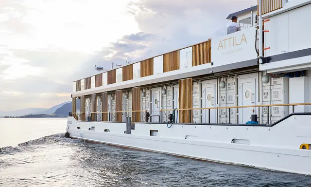 Boutique Boatel Attila