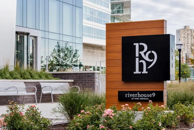 RiverHouse 9 at Port Imperial