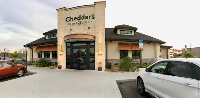 Cheddar's Scratch Kitchen
