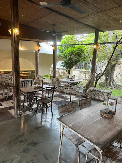 Limestones Bali Restaurant