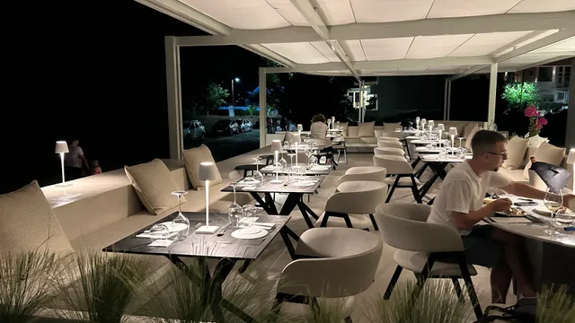 Mera Seaside Restaurant