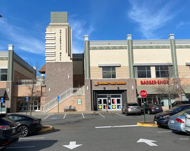 University Mall Theatres