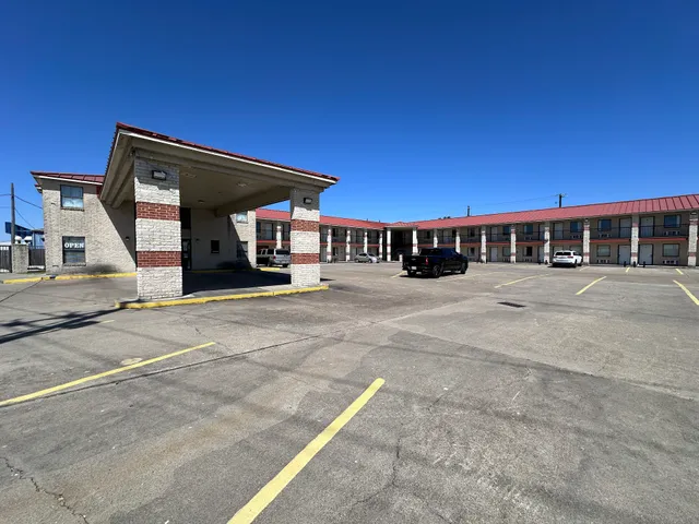 Cameron Inn & Suites