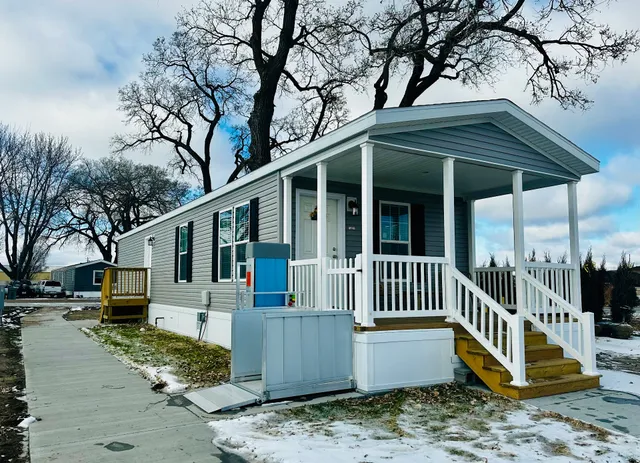 La Bonita Manufactured Home Community & RV Park