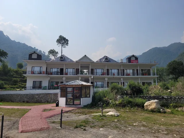 Yaantra Resort Nandgaon Barkot