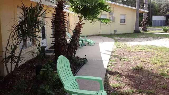 Harbor Lights Cottages