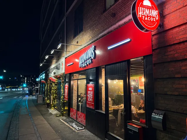 Hermanos Tacos
