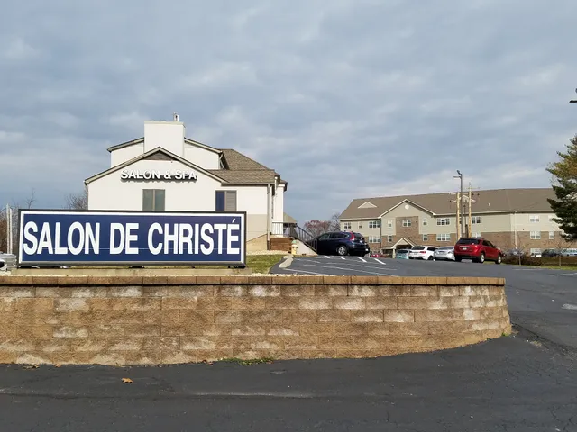 Salon De Christe- St. Charles