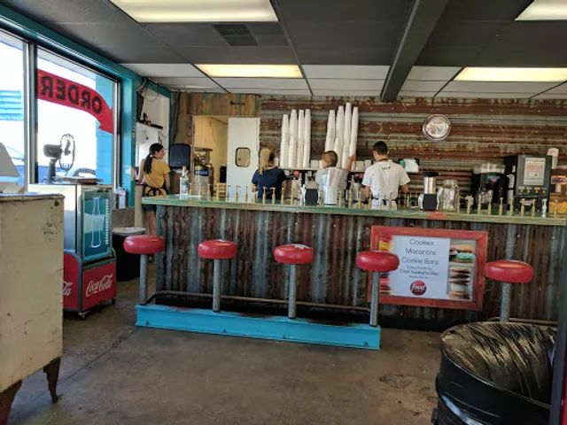 FiiZ Drinks Soda Shop - Bountiful, UT