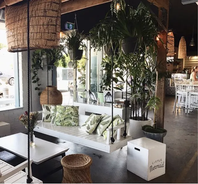 Little Mermaid Cafe Bar