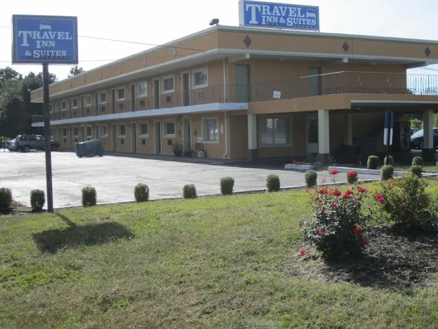 Travel Inn and Suites