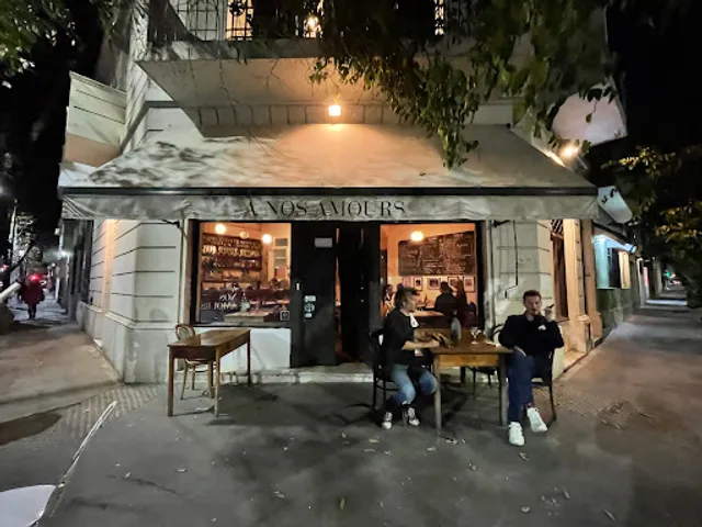 À Nos Amours