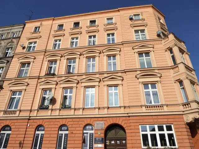 Modern Hostel (MoHo M)