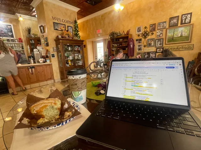 Weaver Coffee & Dessert Bar