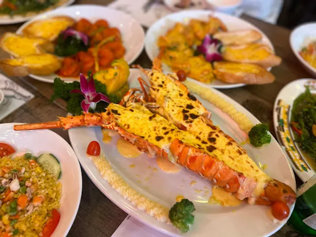 Làng Chài Seafood - Trần Văn Thành