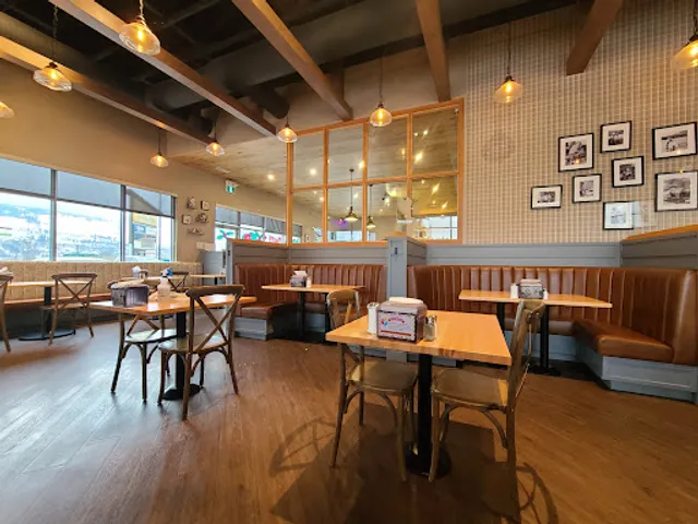 Norman’s Diner - Lake Country