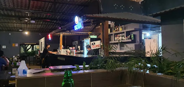 La Peligrosa [Chelas Y Botanas Poniente]