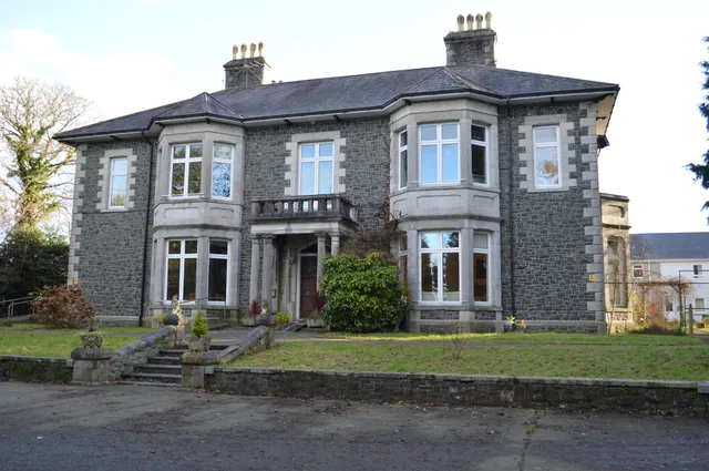 Plas Y Bryn Manor Hotel