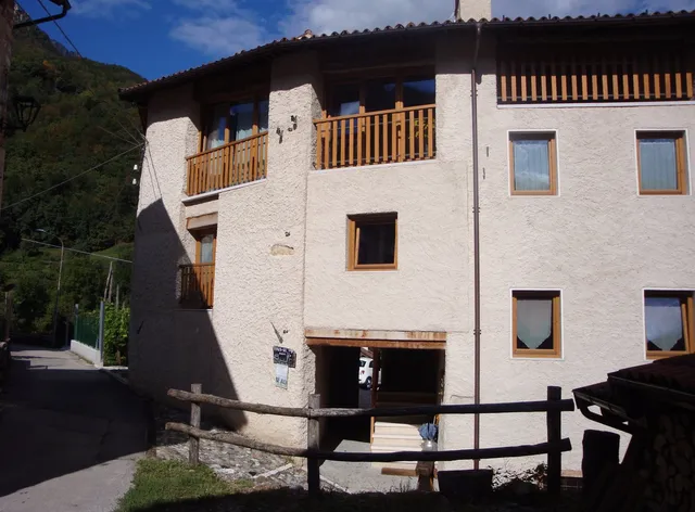 B & B Cà Bariola and Ambrosio.