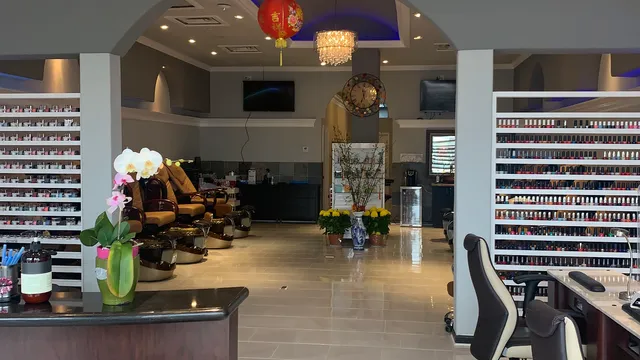 Nails Bar Of American