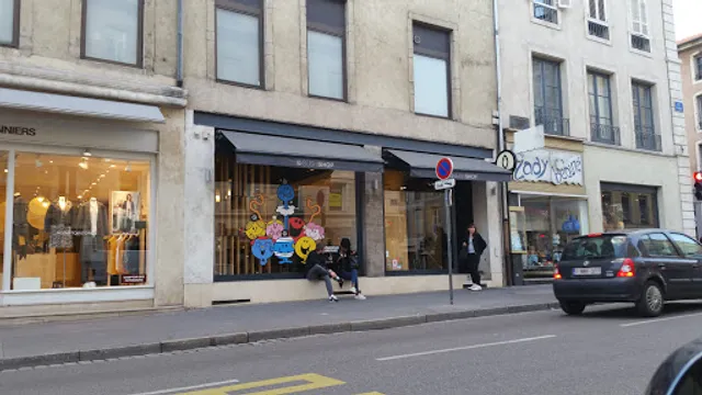 Sushi Shop Nancy Stanislas