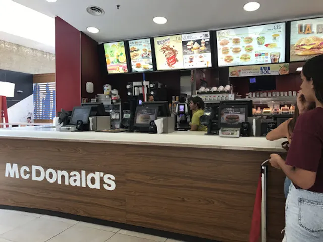 McDonald's - MadeiraShopping