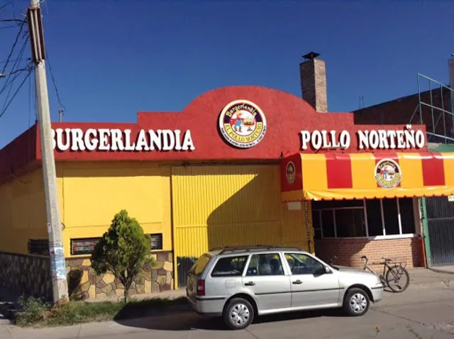 Burgerlandia y el Pollo Norteño