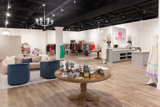 Apple Blvd Boutique