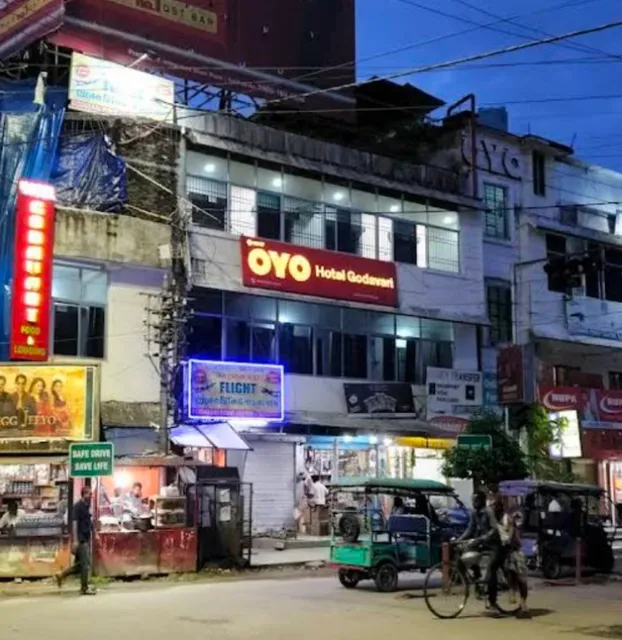 OYO 61107 Hotel Godavari