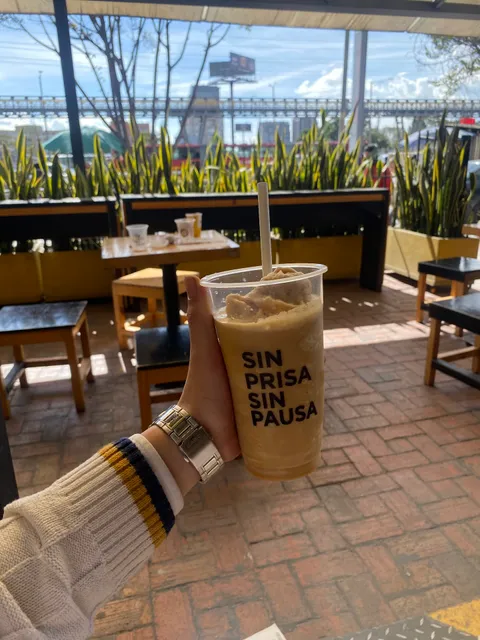 TOSTAO' Café y PAN - Autopista Norte Calle 100