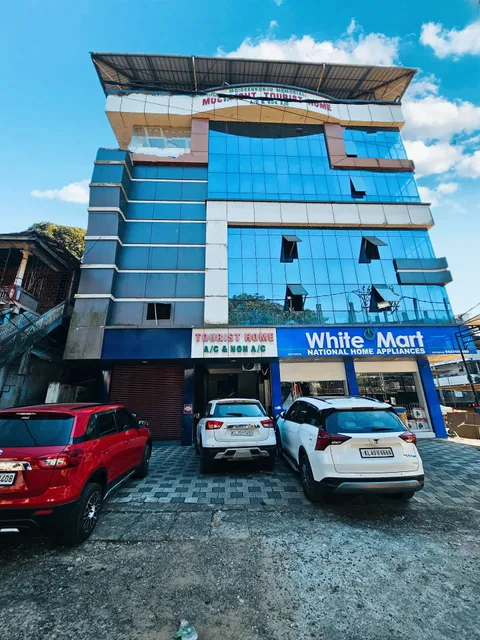 Moonlight tourist home