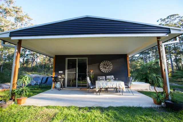 'Dorrigo Bush Pepper Retreat' lodge, sleeps 5, twin mineralised baths,under the stars