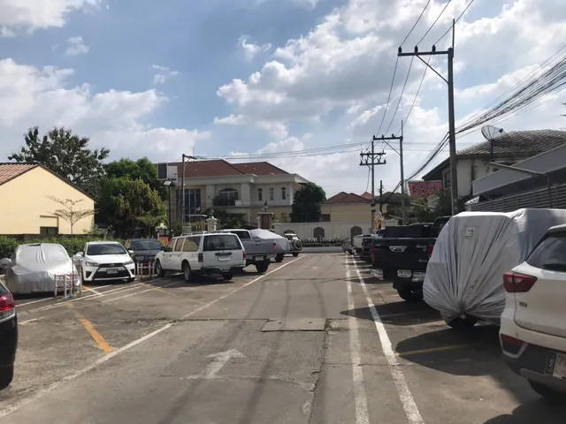 ศศิขรินทร์ อพาร์ทเม้นท์