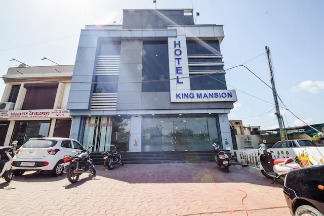 OYO 5715 Hotel King Mansion