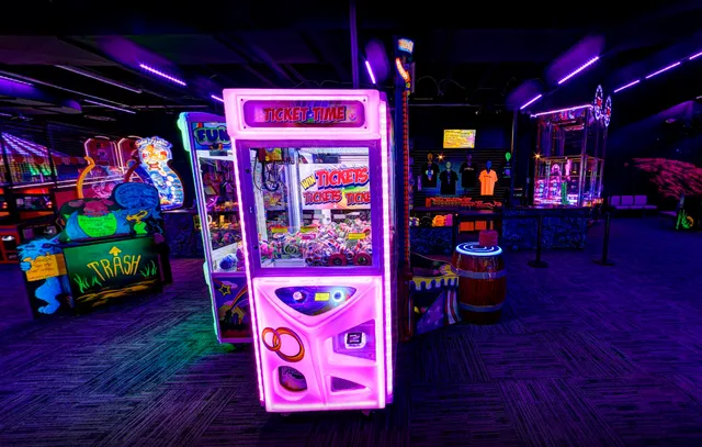 Monster Mini Golf Chantilly