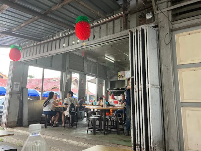 Kedai Kopi Tim Kam Leng